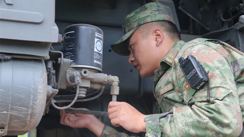 二十大代表向躍東：一路風(fēng)馳電掣，只因心中有夢！