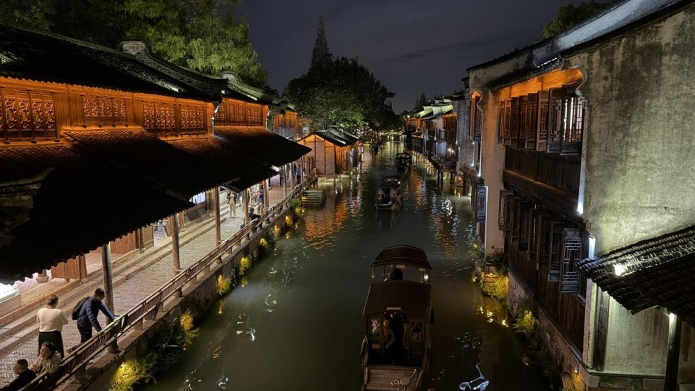 在烏鎮(zhèn)，感受尋常巷陌里的“智慧生活”